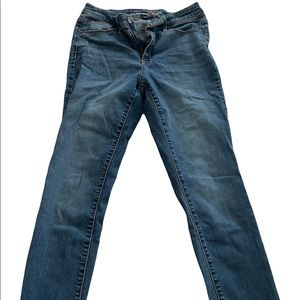 #universalthread // high-waisted // skinny jeans